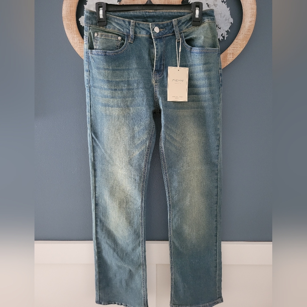 Women Bootcut Jeans 90s Mid Rise Straight Leg Stretchy Boot Cut Denim Jeans.